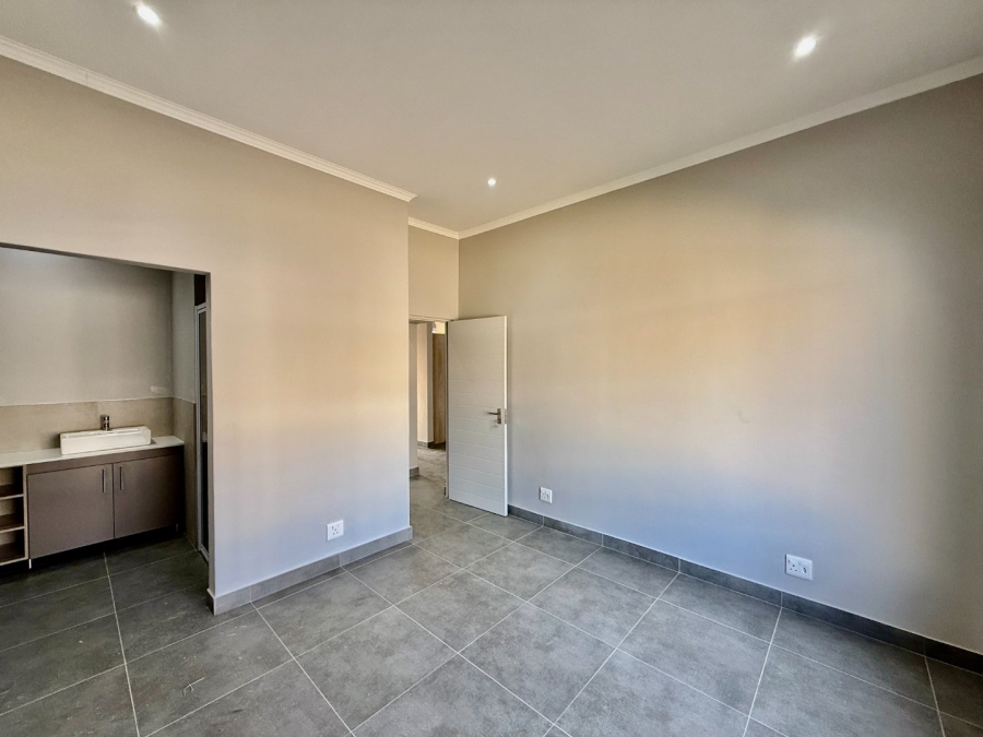 To Let 2 Bedroom Property for Rent in Ifafi North West
